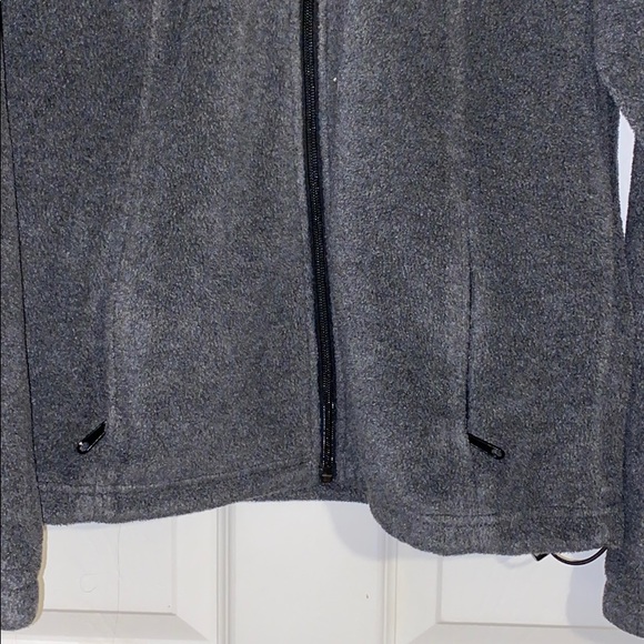 woman’s Columbia zip-up jacket - Picture 4 of 5